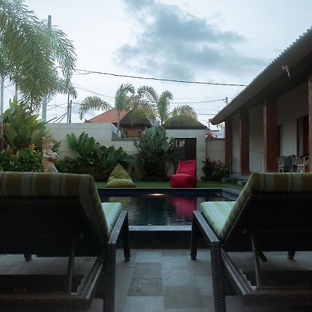 Aghasvina Guest House Canggu Exterior photo