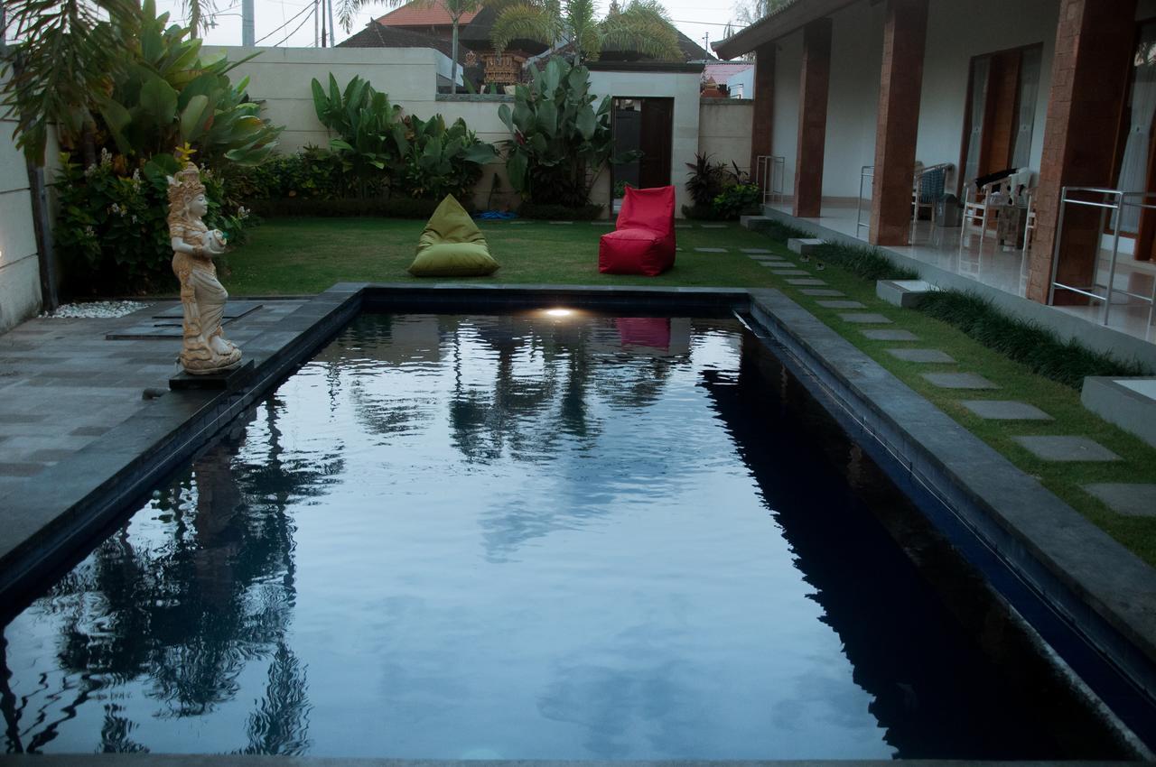 Aghasvina Guest House Canggu Exterior photo