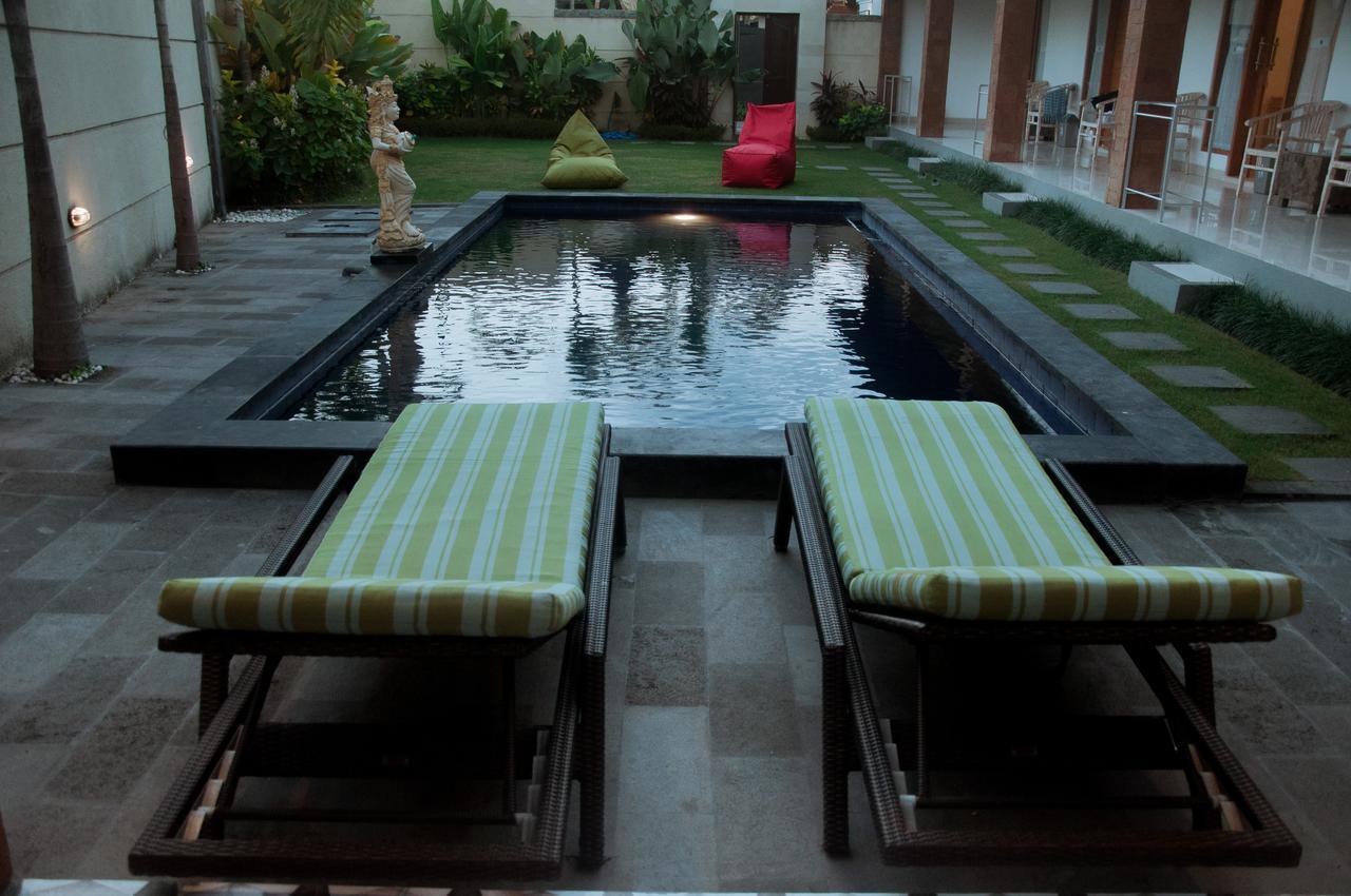 Aghasvina Guest House Canggu Exterior photo